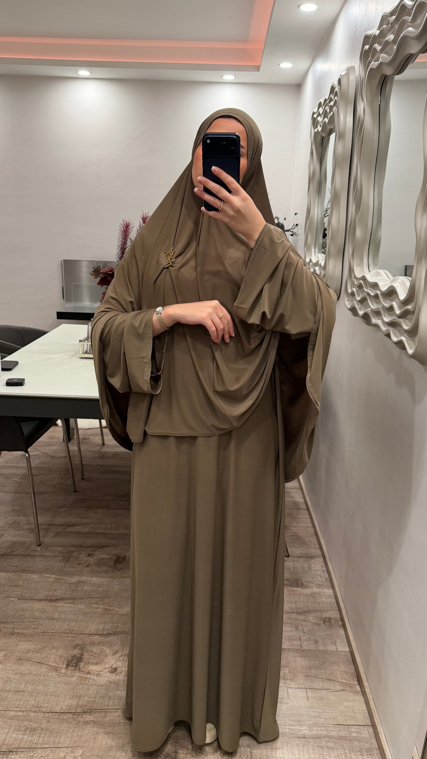 Jilbab Camel