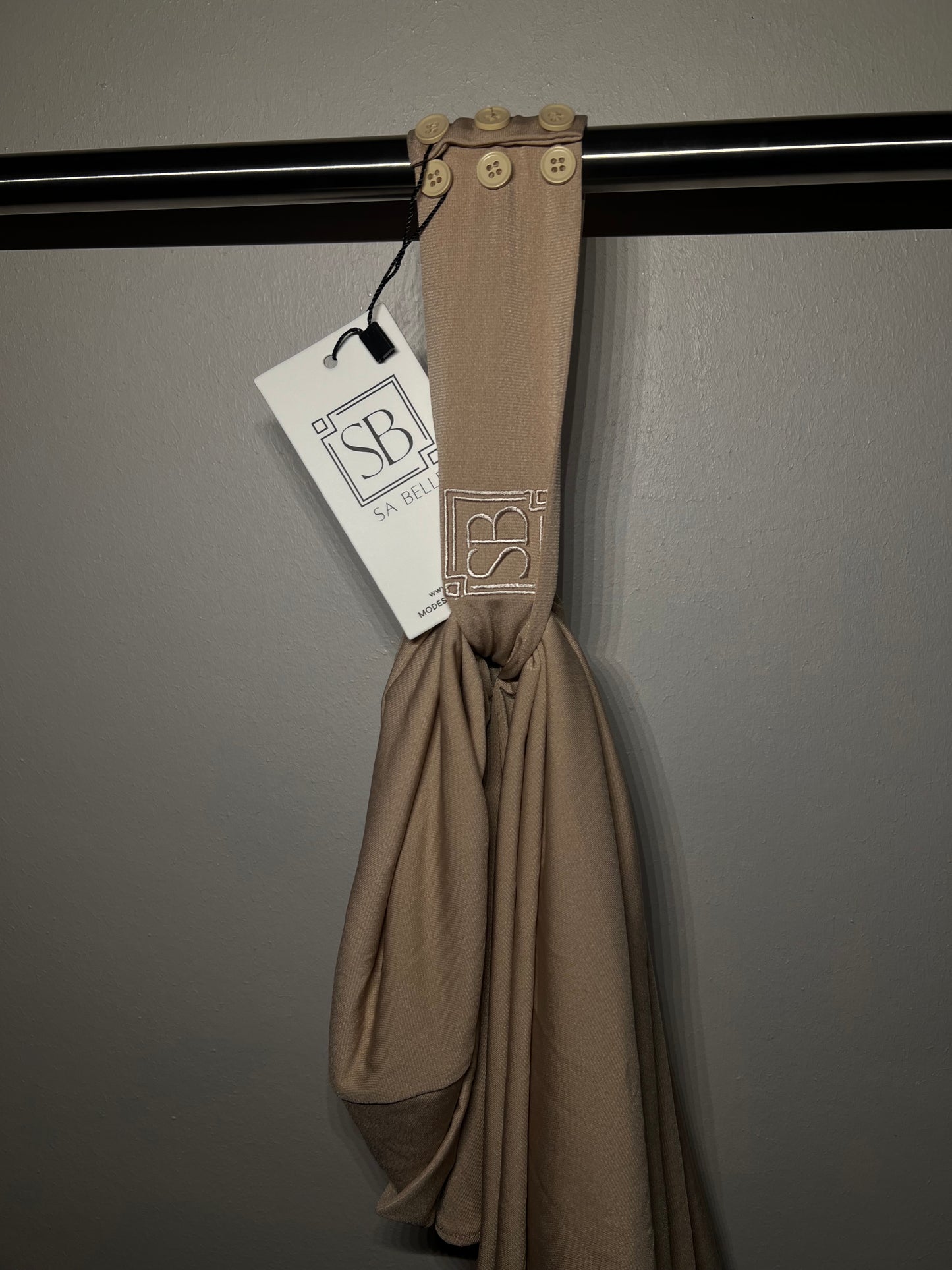 Instant Hijab Dunkelbeige