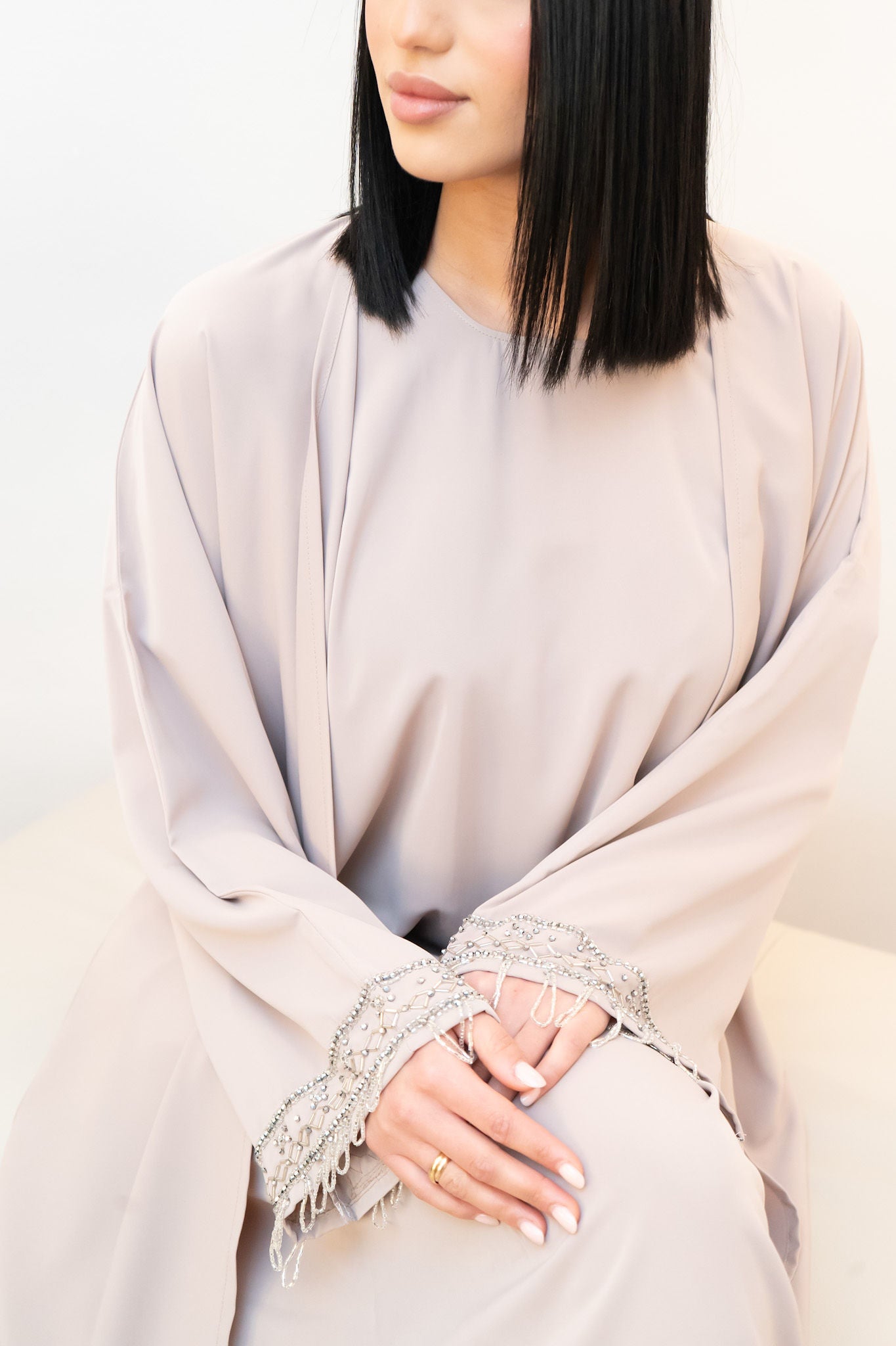 Abaya in Rosa mit Unterkleid