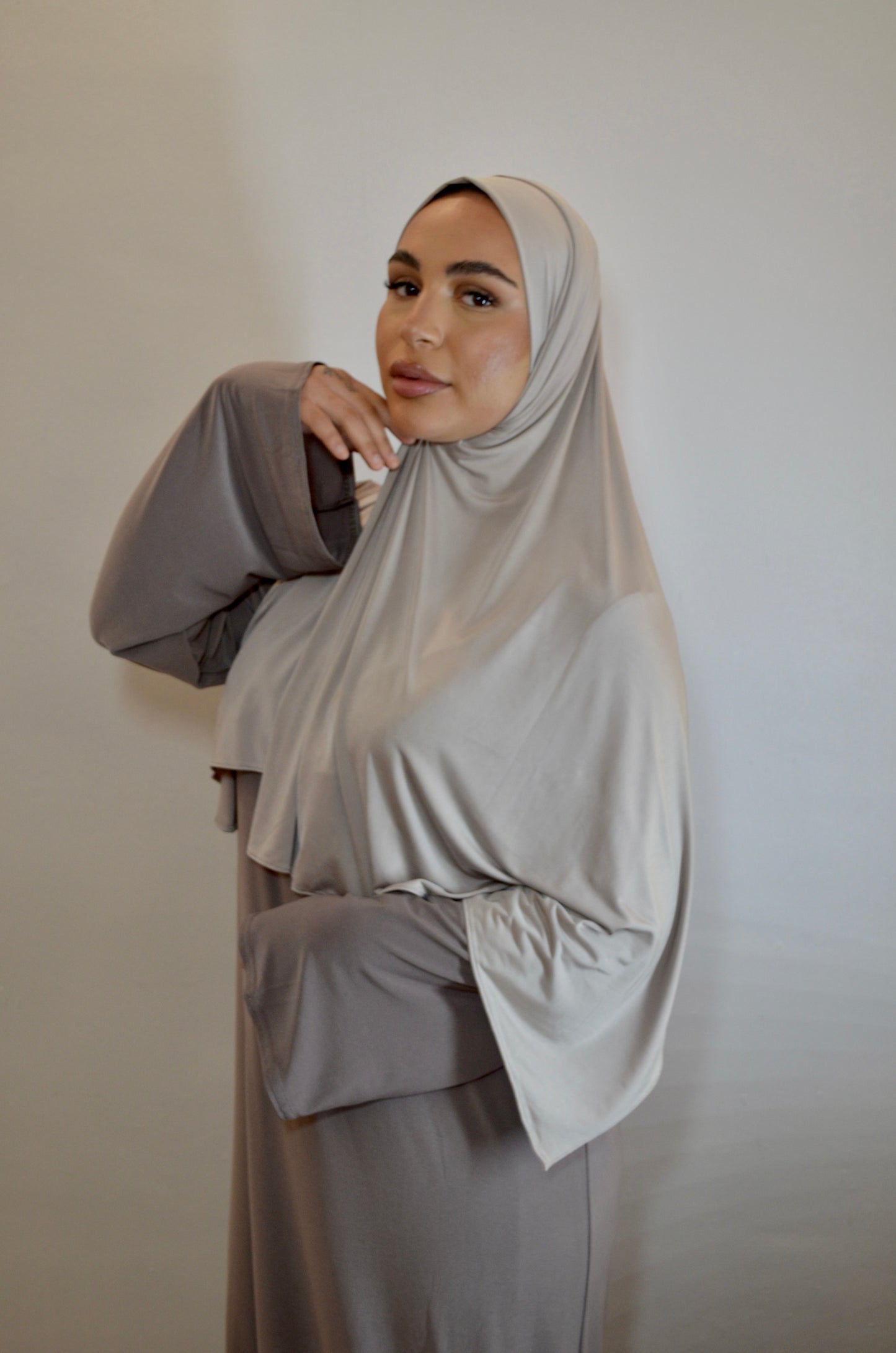 Liquid Jersey Premium Hijab Graubeige