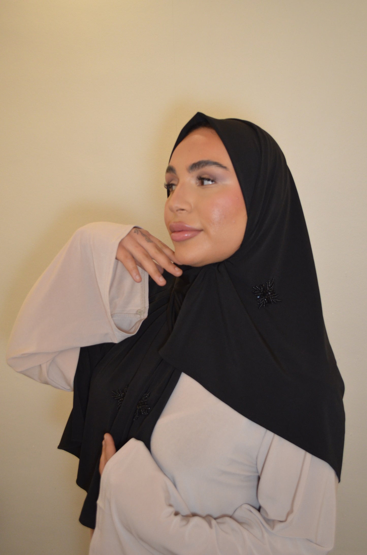 Jersey Premium Hijab mit Handmade Stones Schwarz