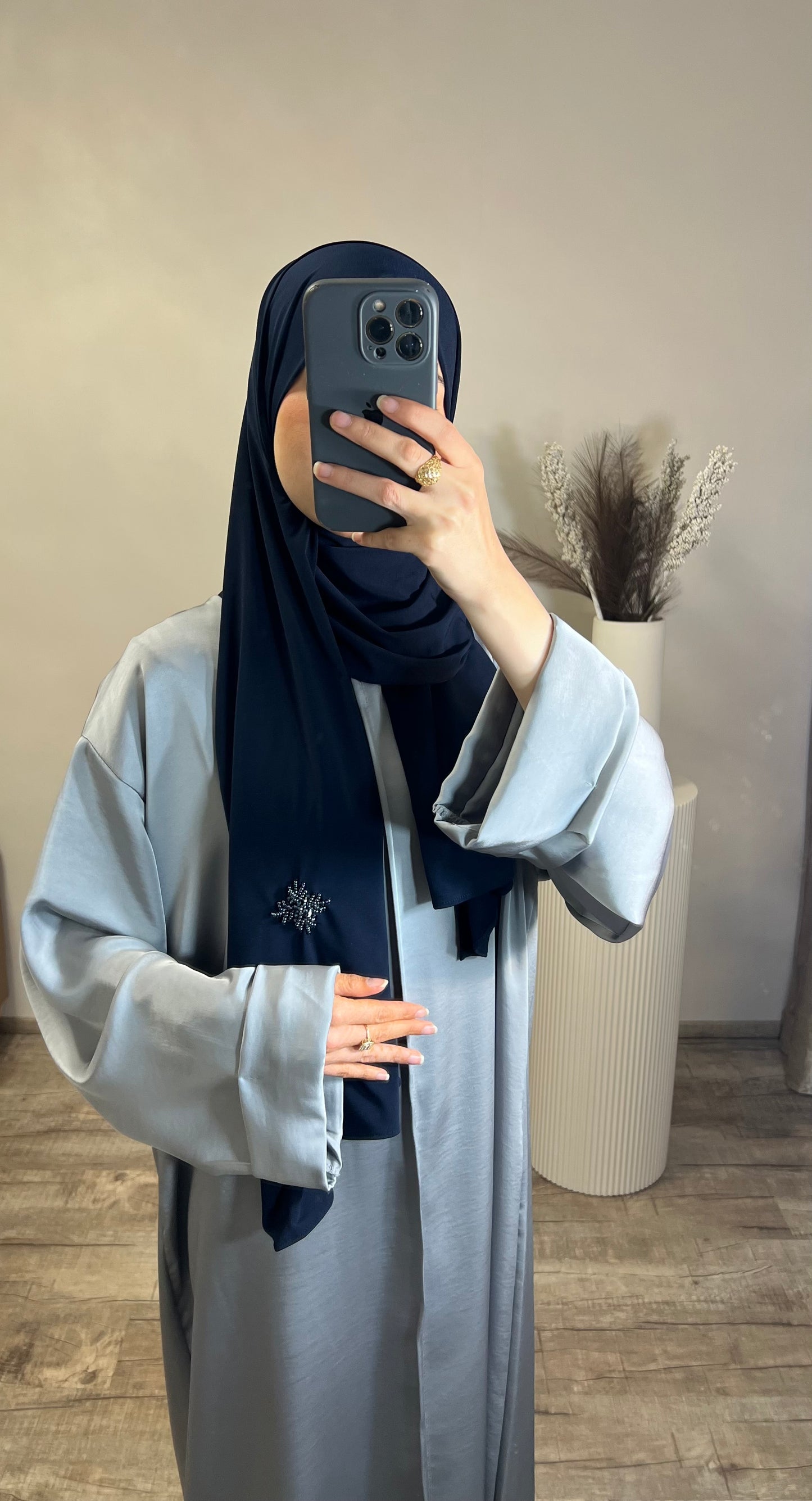 Abaya in Satinoptik Graublau