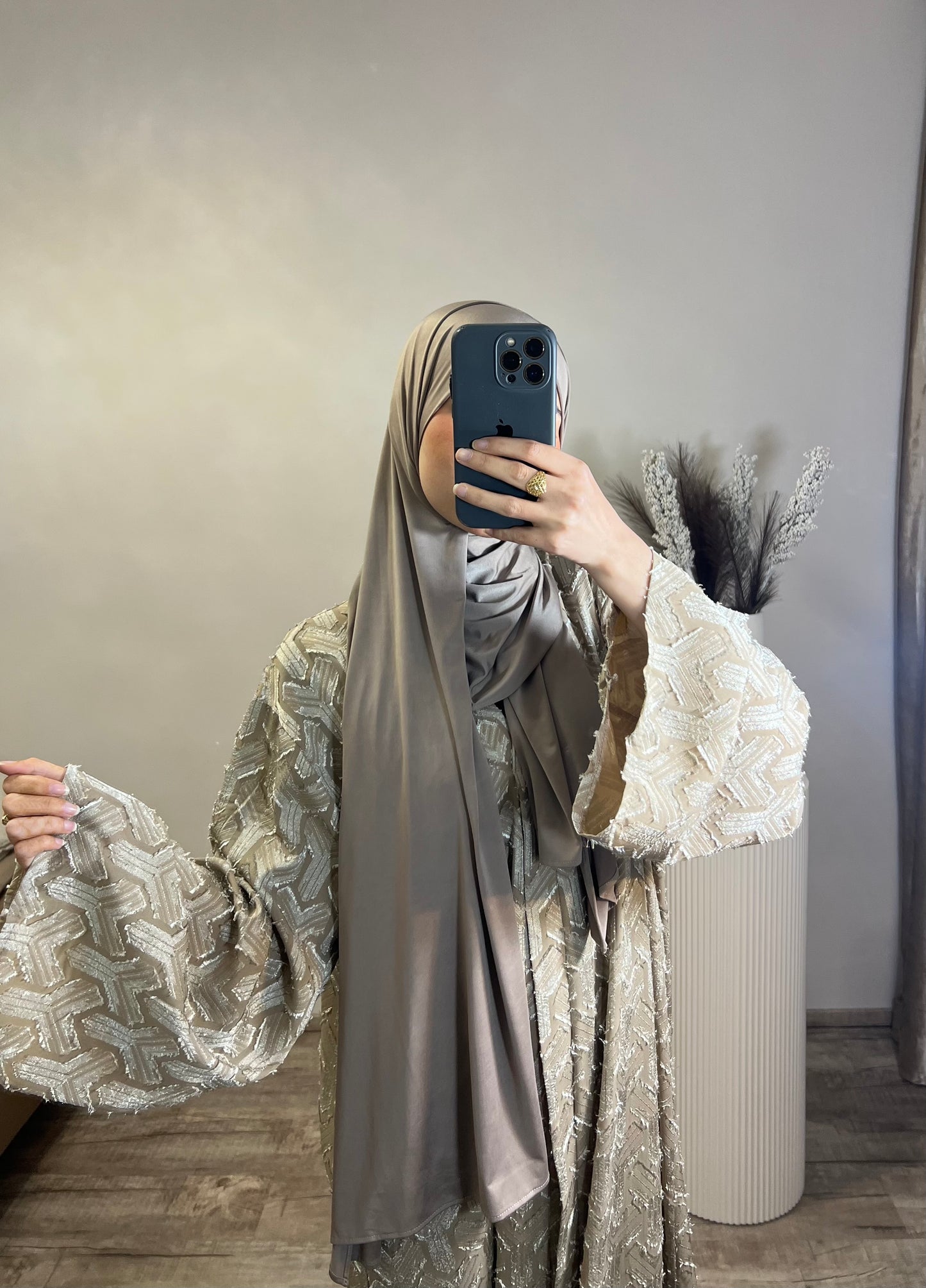 Abaya mit Muster - Beige