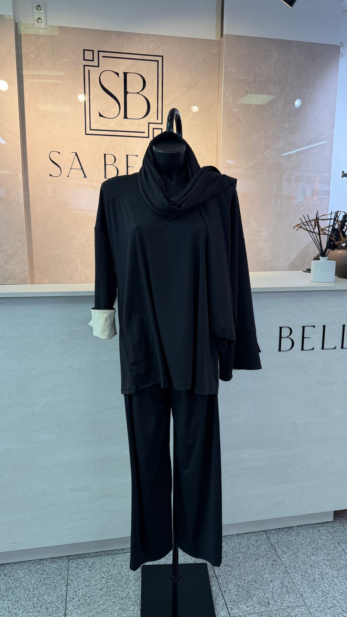 BURKINI schwarz mit gelben Details