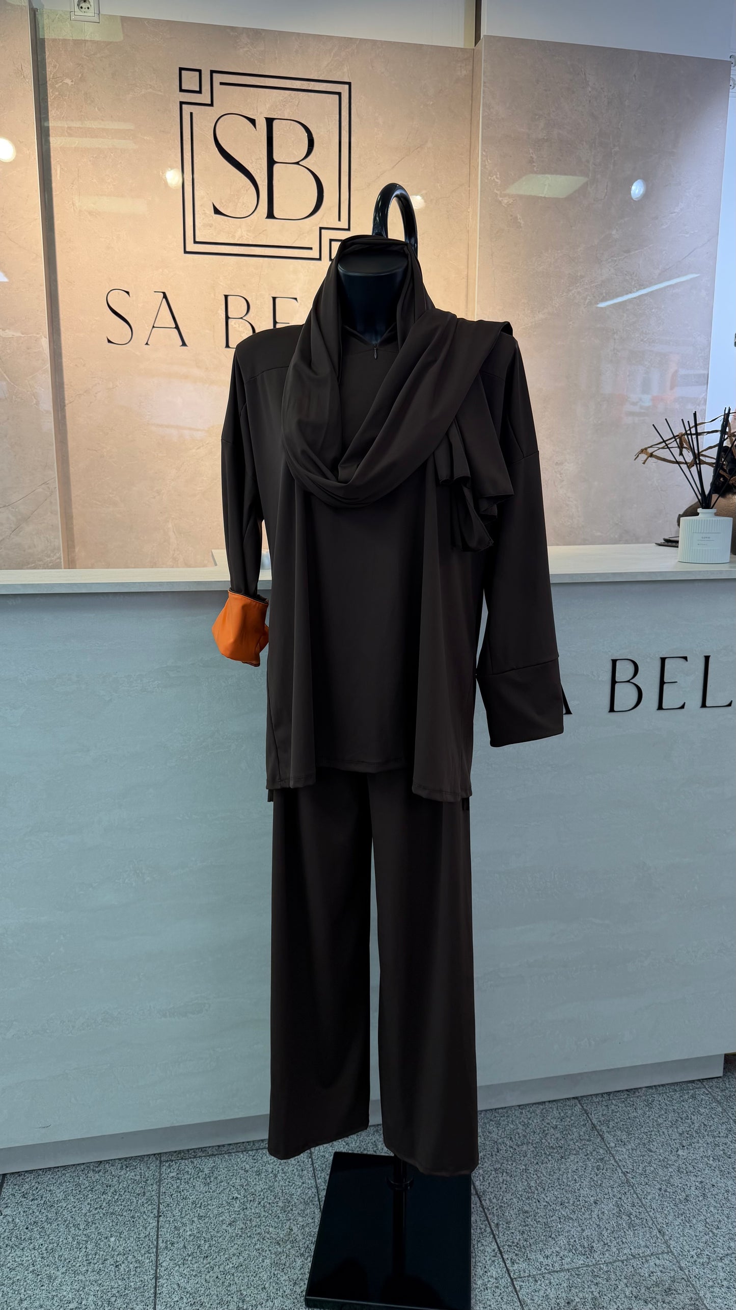 BURKINI Braun mit orangenen Details