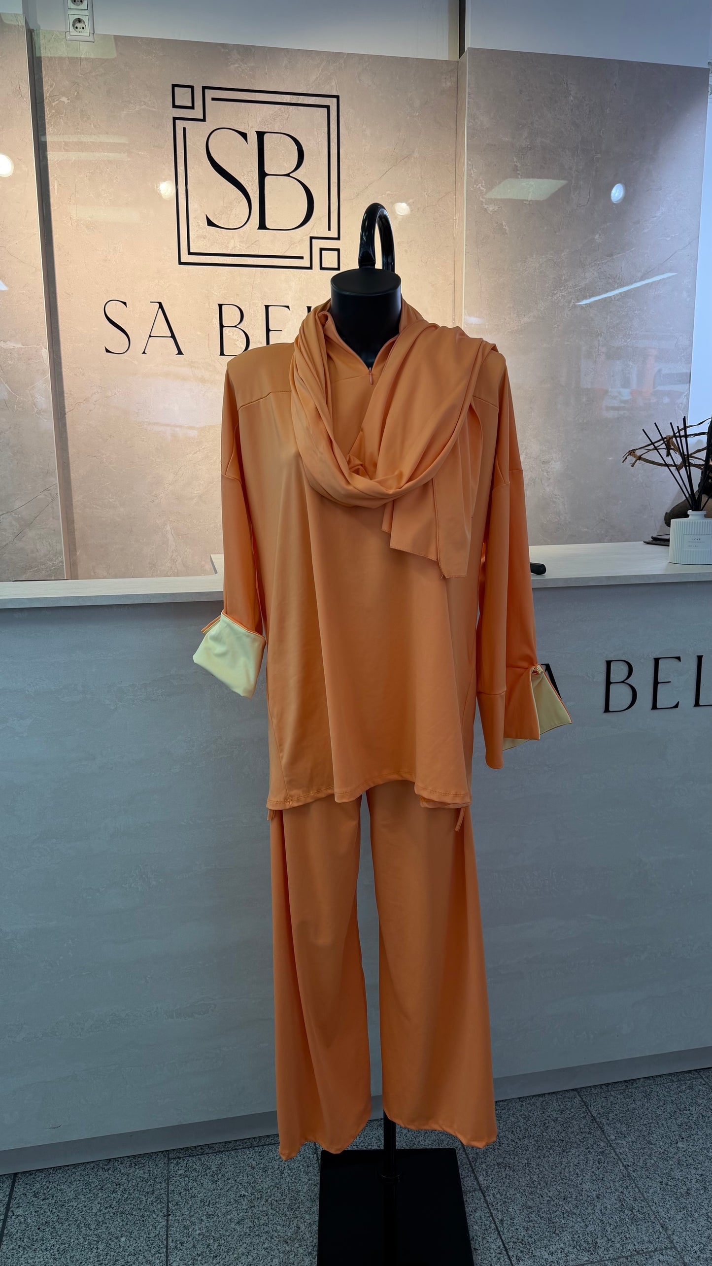 BURKINI Orange mit gelben Details