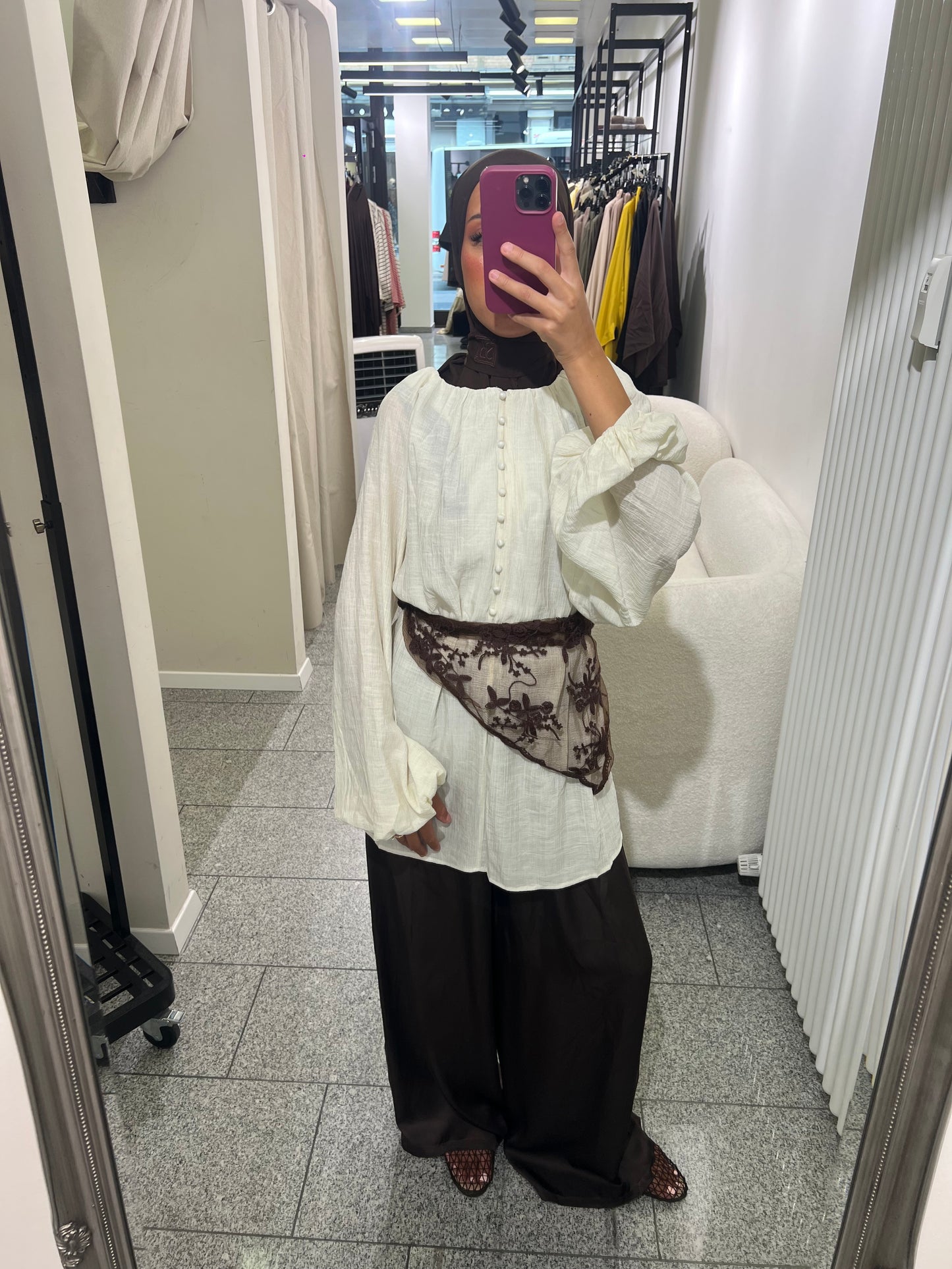 Bluse mit oberer Knopfreihe