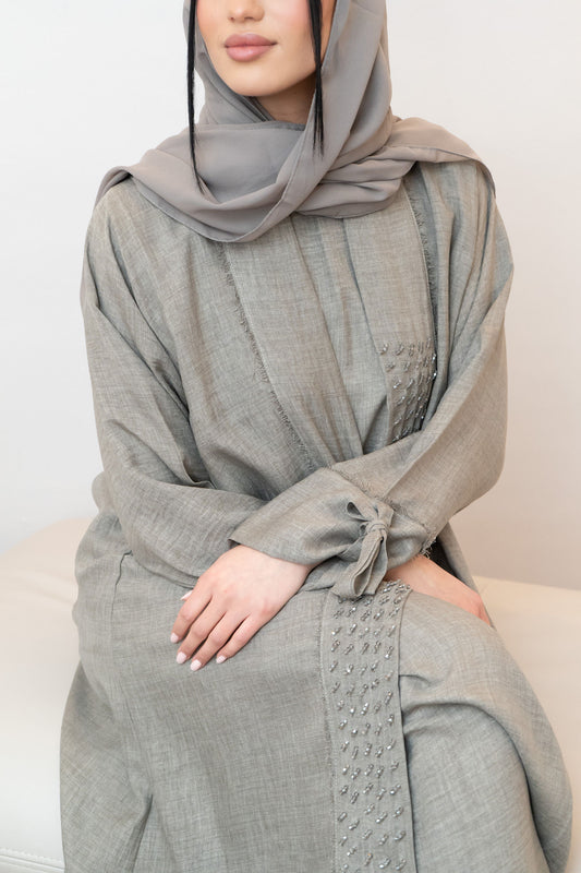 Abaya Taupe mit Unterkleid mit Leinenoptik - 4-teiliges Set