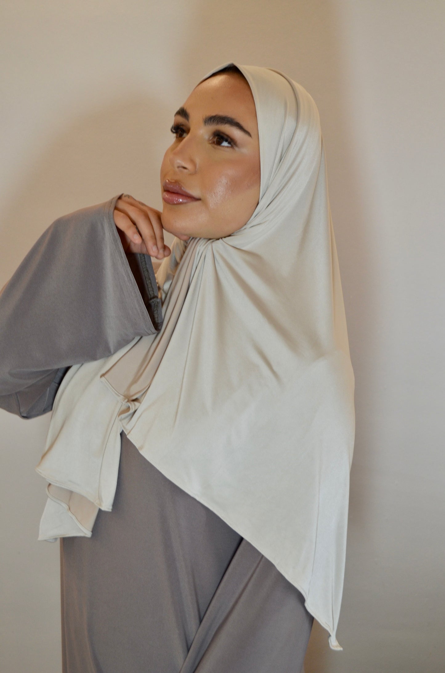 Liquid Premium Jersey Hijab Sandbeige
